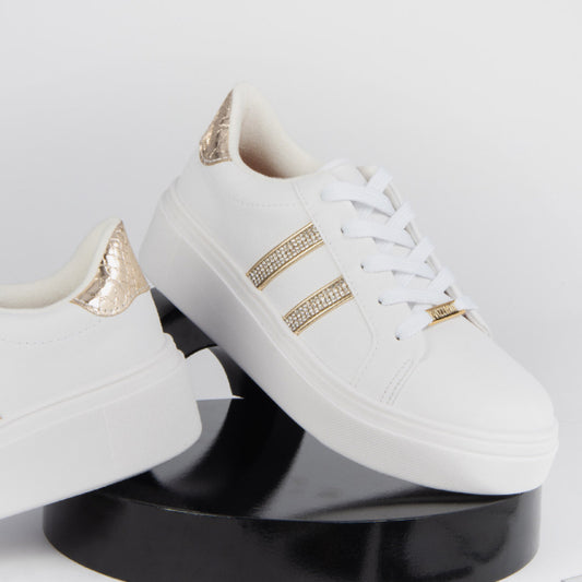 Vizzano Women's White Women Casual Shoes